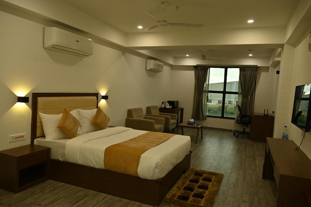The Orange Zest Otel Vithalpur Dış mekan fotoğraf